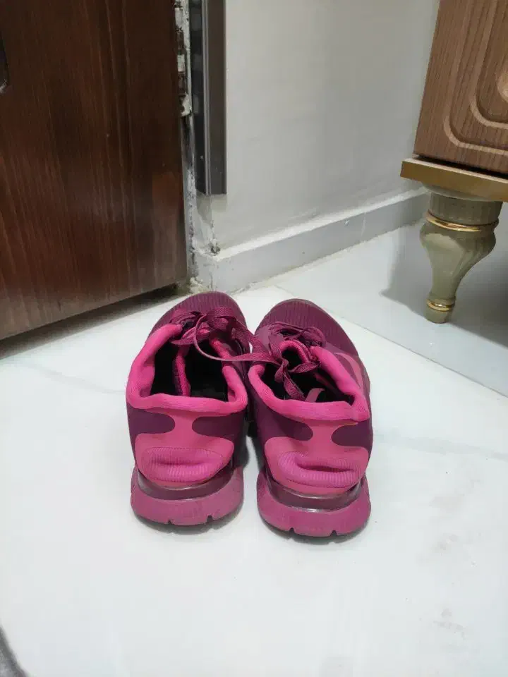 کتونی اورجینال نایک|کیف، کفش، کمربند|ری, علایین|دیوار