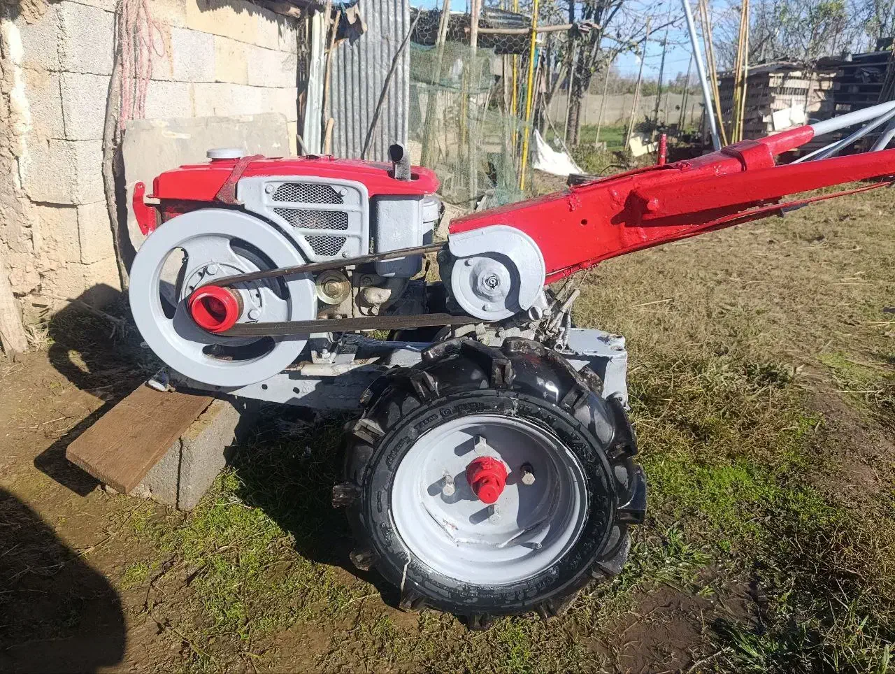 تیلر|ماشینآلات صنعتی|فومن, |دیوار