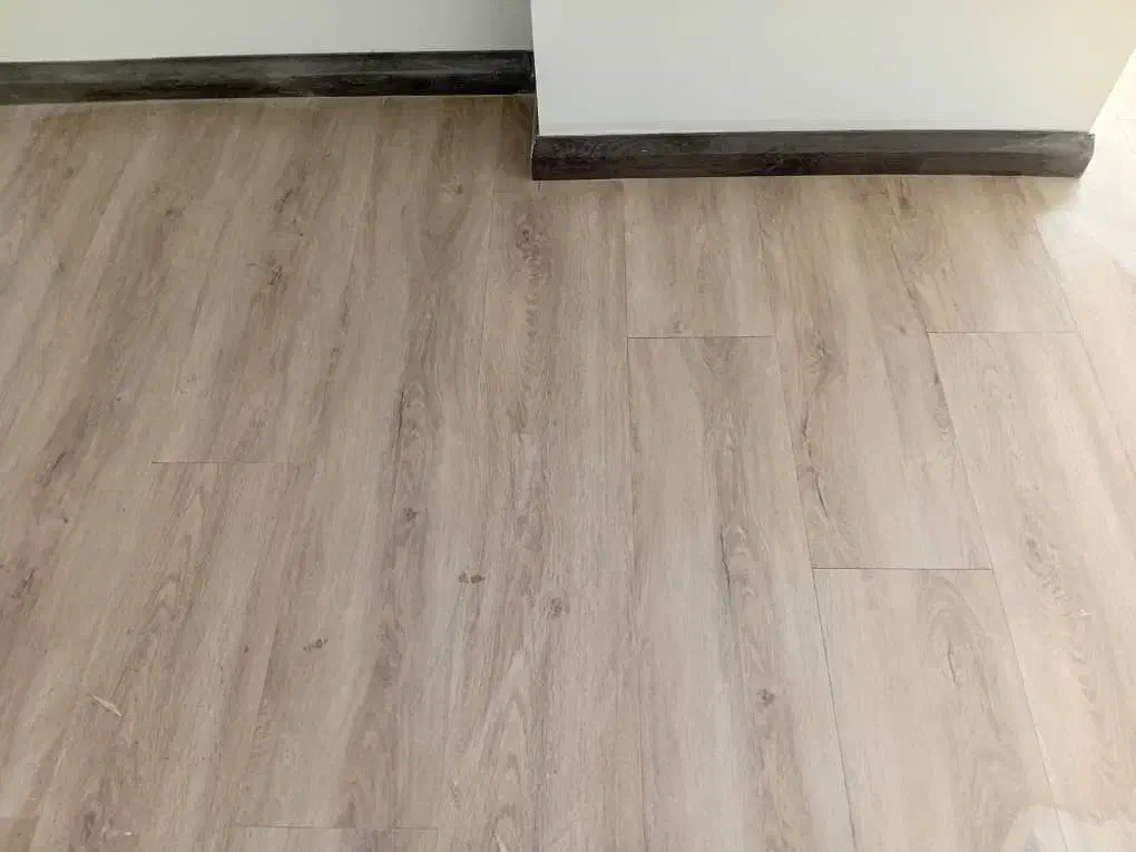 پارکت نو و استوک متری ۷۸۰|مصالح و تجهیزات ساختمان|هشتگرد, هشتگرد قدیم|دیوار