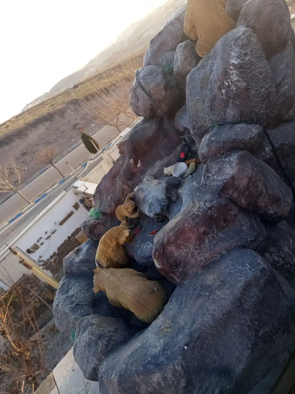 آب نما|سازهای بادی|پردیس, فاز ۲|دیوار