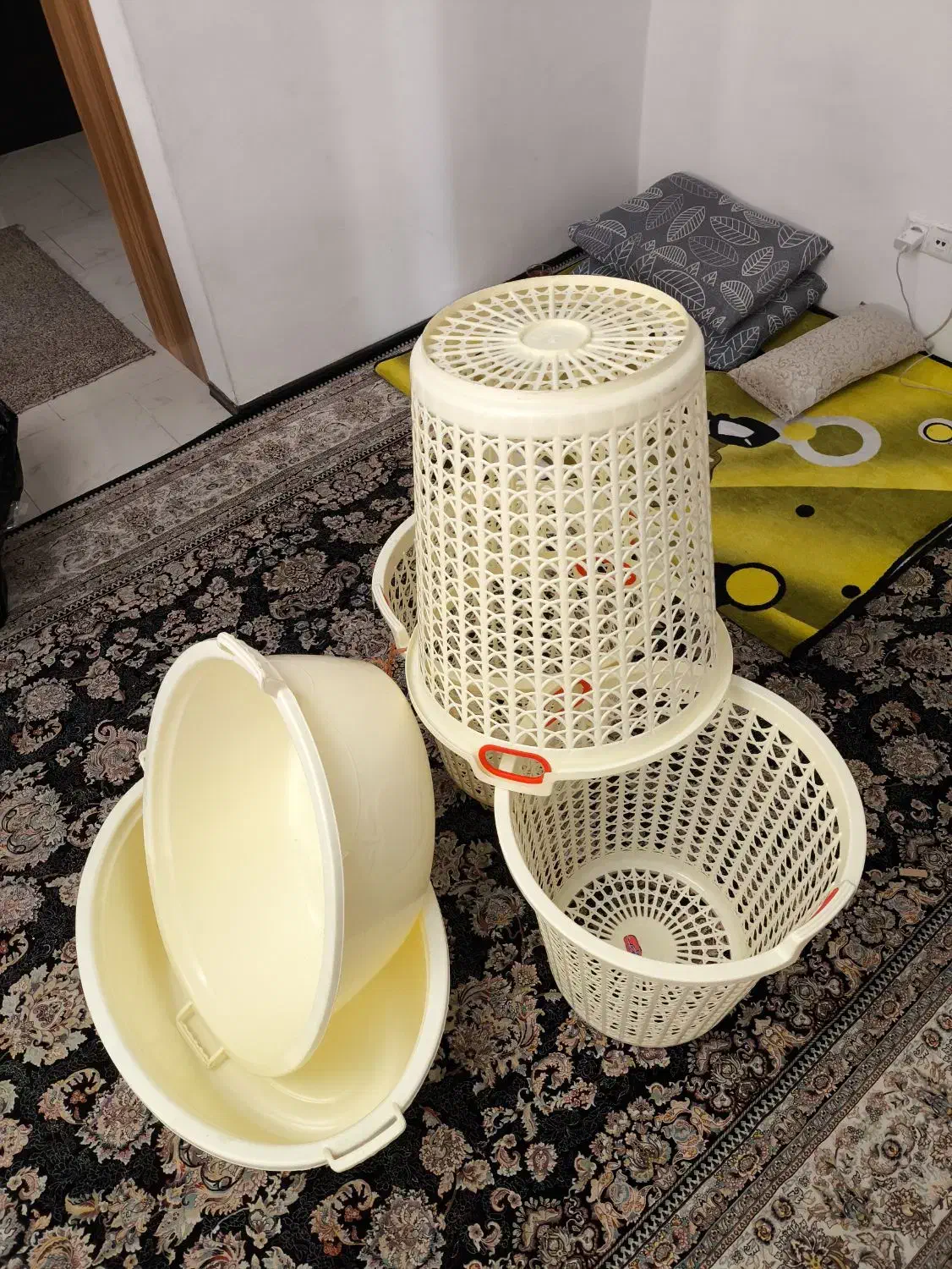 لگن|ظروف نگهدارنده، پلاستیکی، یک‌بارمصرف|پردیس, فاز ۱۱|دیوار