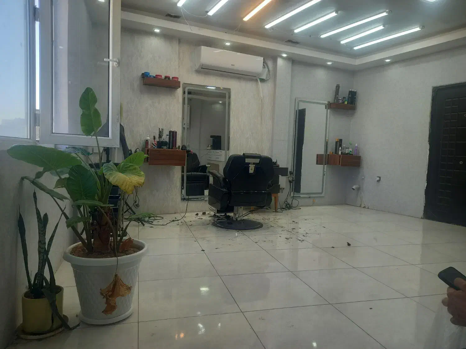 لوازم کامل ارایشگاه مردانه|آرایشگاه و سالنهای زیبایی|نورآباد, |دیوار