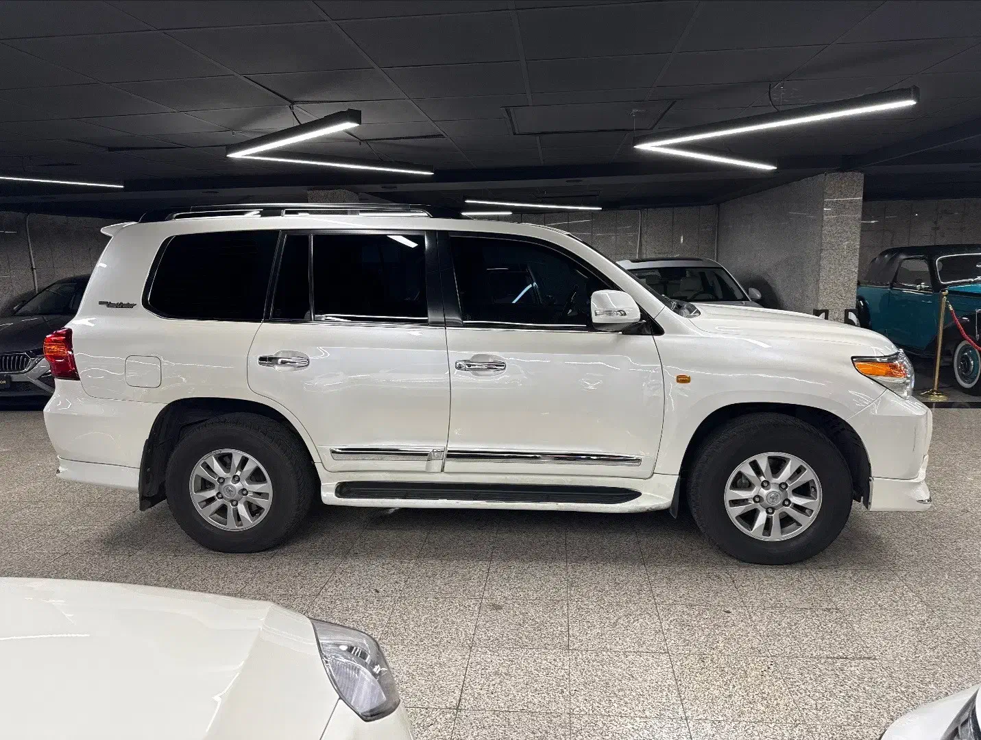 لندکروزر مدل 2010|خودرو سواری و وانت|تهران, ولنجک|دیوار