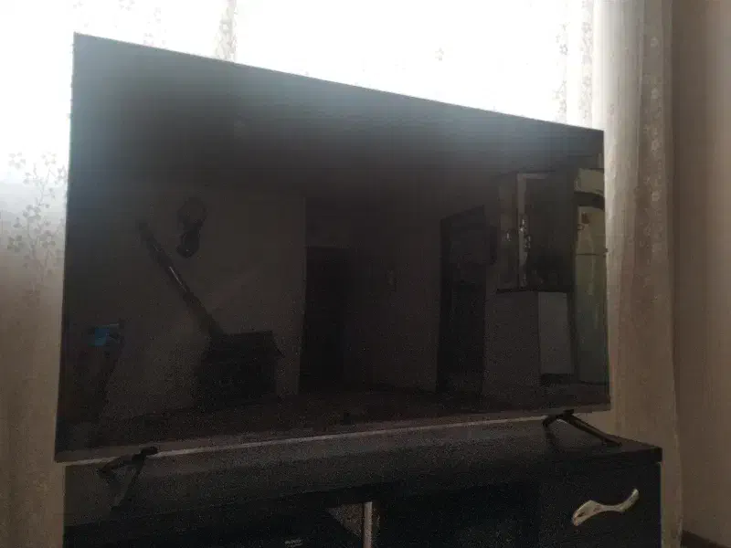 تلویزیون دوو ۵۵ اینچ ۴K اندرویدی نیاز به تعمیر|تلویزیون و پروژکتور|شریف‌آباد, |دیوار