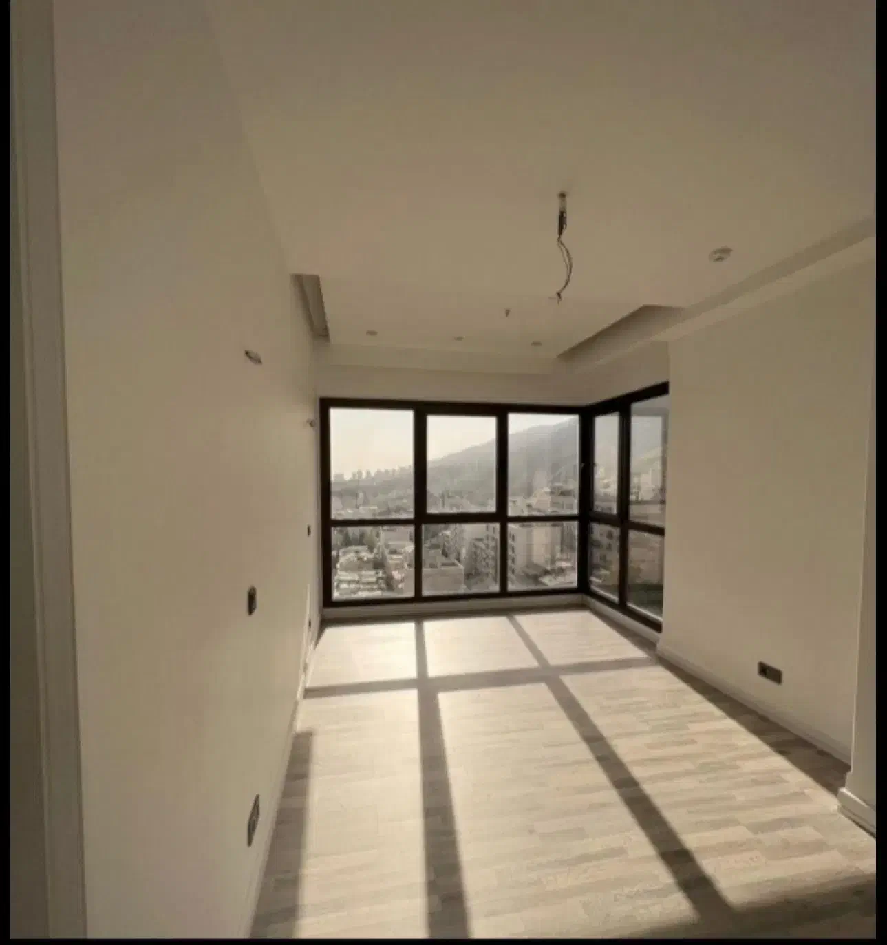 ۲۳۰متر/۳‌خواب‌مستر/تاپ‌لوکیشن‌نیاوران/کلیدنخورده