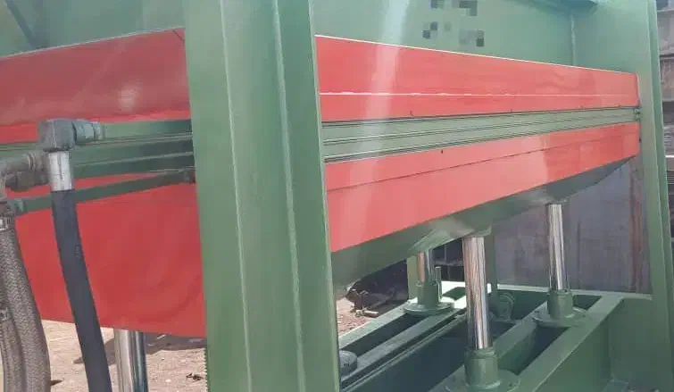 دستگاه پرس روکش و درب چوبی|ماشینآلات صنعتی|اصفهان, ارغوانیه|دیوار