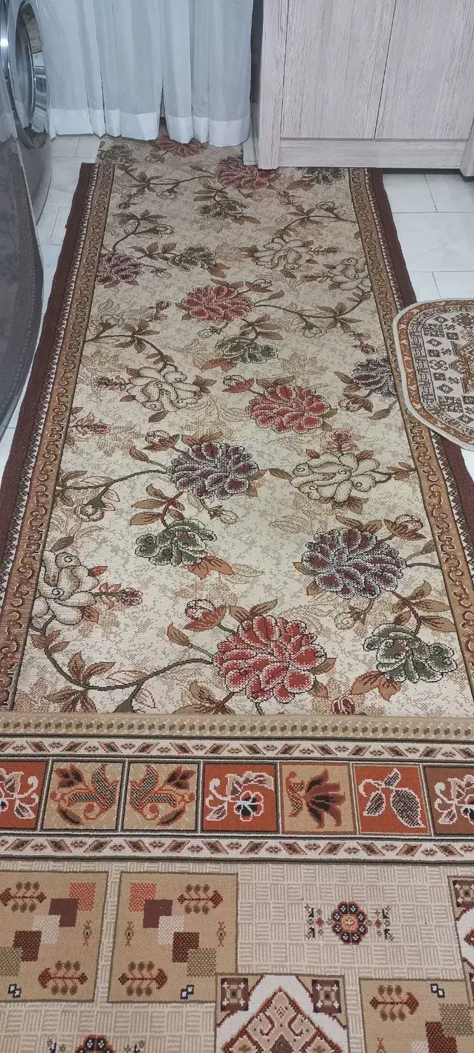 گلیم پادری وهمکف وموکت همه باهم|گلیم، جاجیم، گبه|نیشابور, دارایی|دیوار