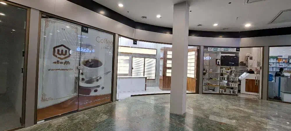 فروش ۱۷ متری ، بازار سلام|فروش مغازه و غرفه|قم, عربستان|دیوار