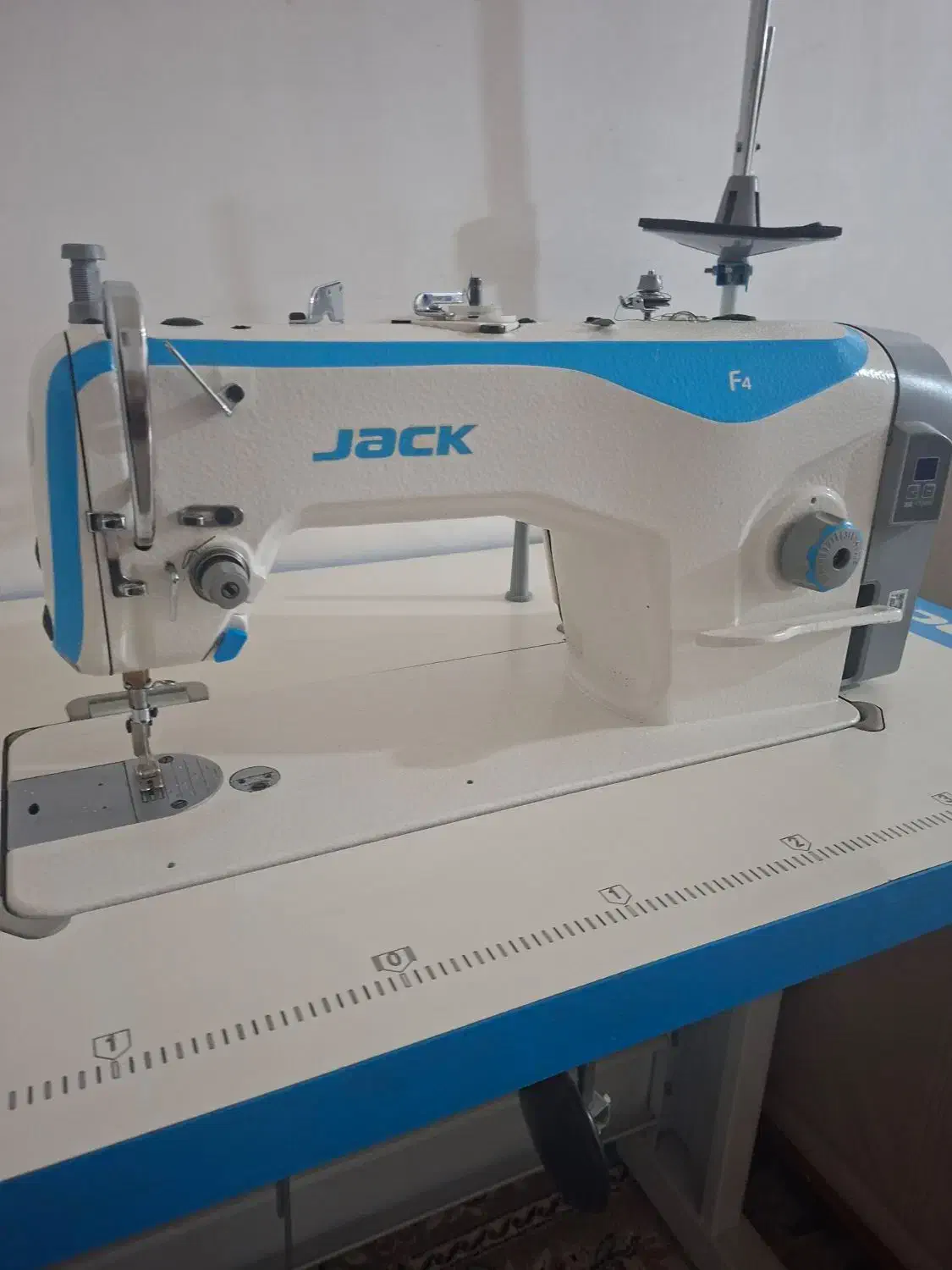 در حد نو|چرخ خیاطی و ریسندگی|چهارباغ, |دیوار