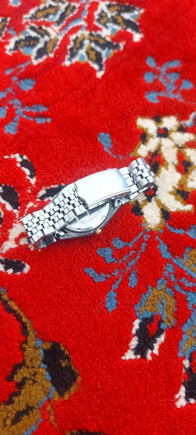 ساعت عقربه های شب نما|ساعت|کوهدشت, |دیوار