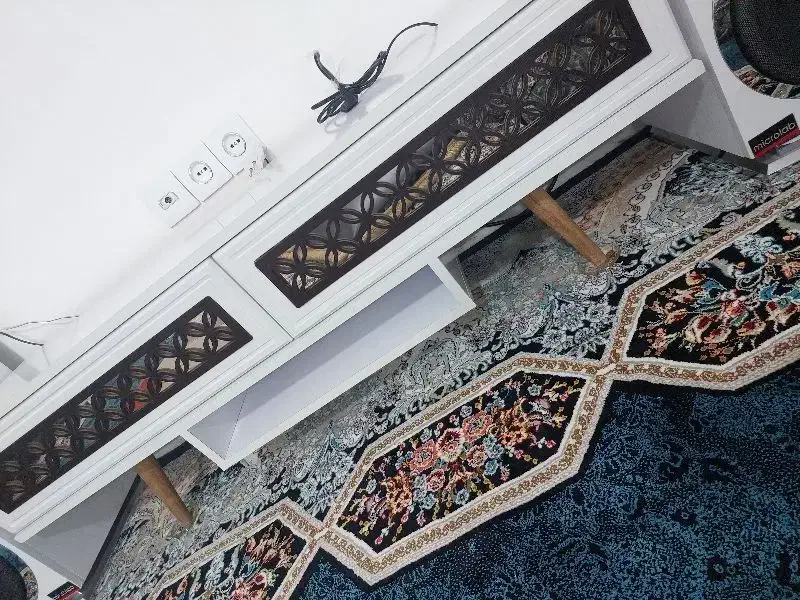 زیر تلویزیونی|میز تلویزیون|اشترینان, |دیوار