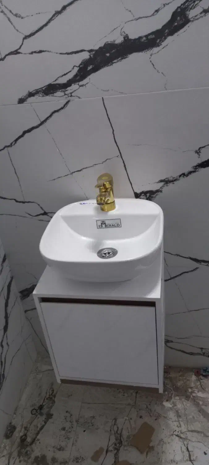 نصب وسرویس شیرآلات رادیاتور روشویی پدیکور لوله کشی|خدمات پیشه و مهارت|مشهد, سرافرازان|دیوار