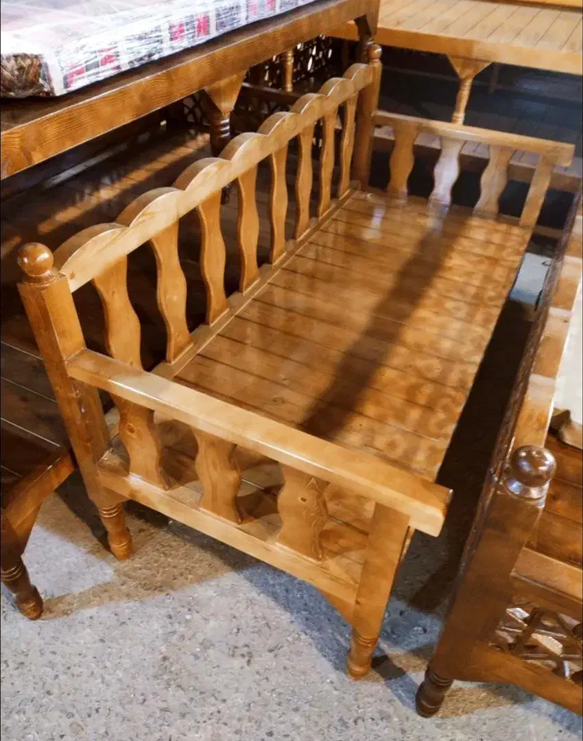 تخت سنتی چوب روس و ایرانی|مبلمان خانگی و میز عسلی|بوشهر, |دیوار