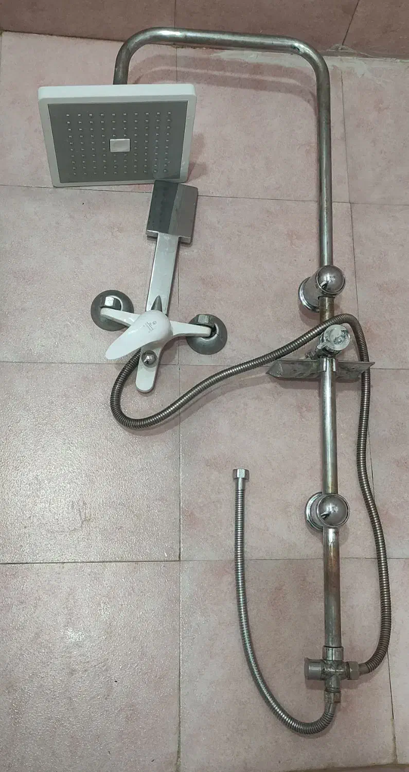 شیر دوش به همراه علم دوش|لوازم حمام|بندرعباس, |دیوار