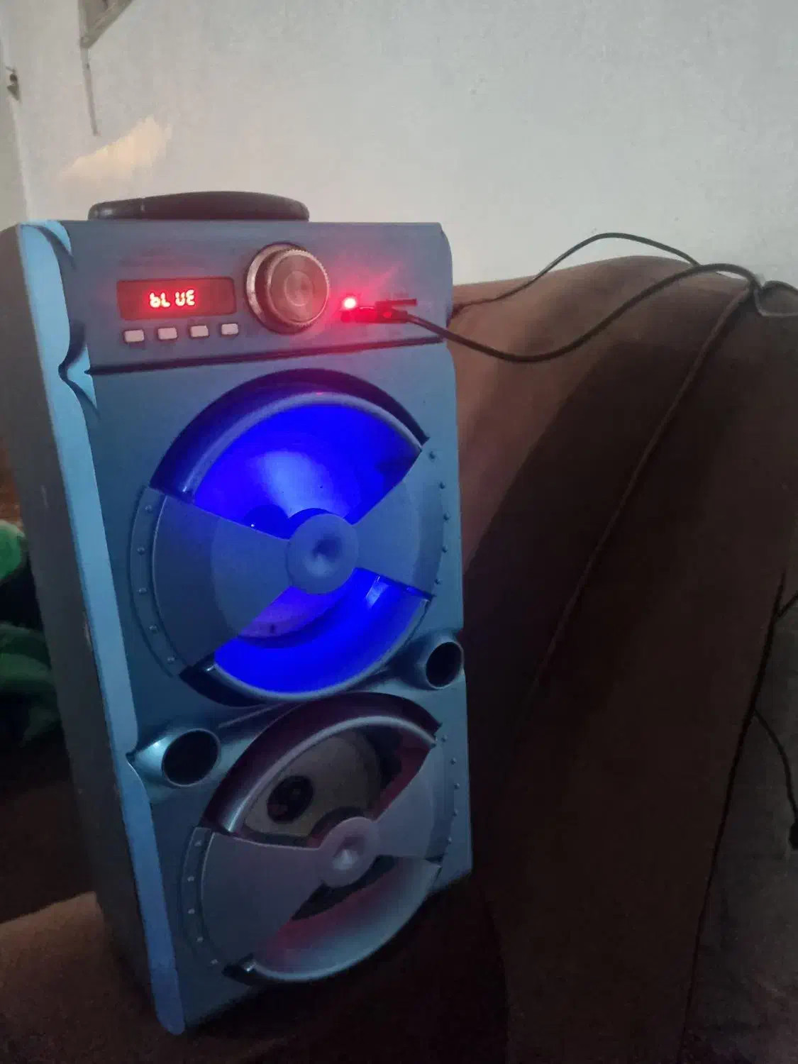 اسپیکر بلوتوثی شارژی|پخش‌کننده همراه|یزد, |دیوار