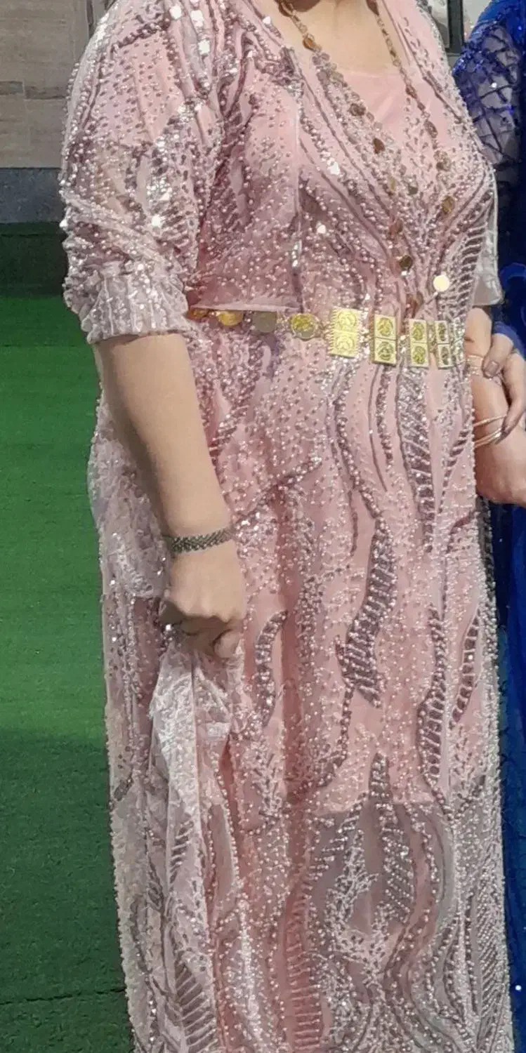 دوعدد پیراهن کردی ویک عدد لباس مجلسی|لباس|سرپل ذهاب, |دیوار