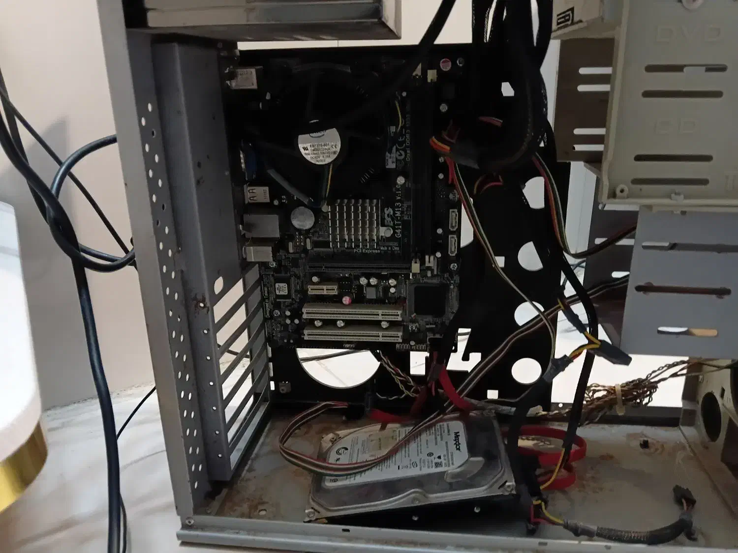 کیس کامپیوتر|رایانه رومیزی|پاکدشت, حصار امیر|دیوار