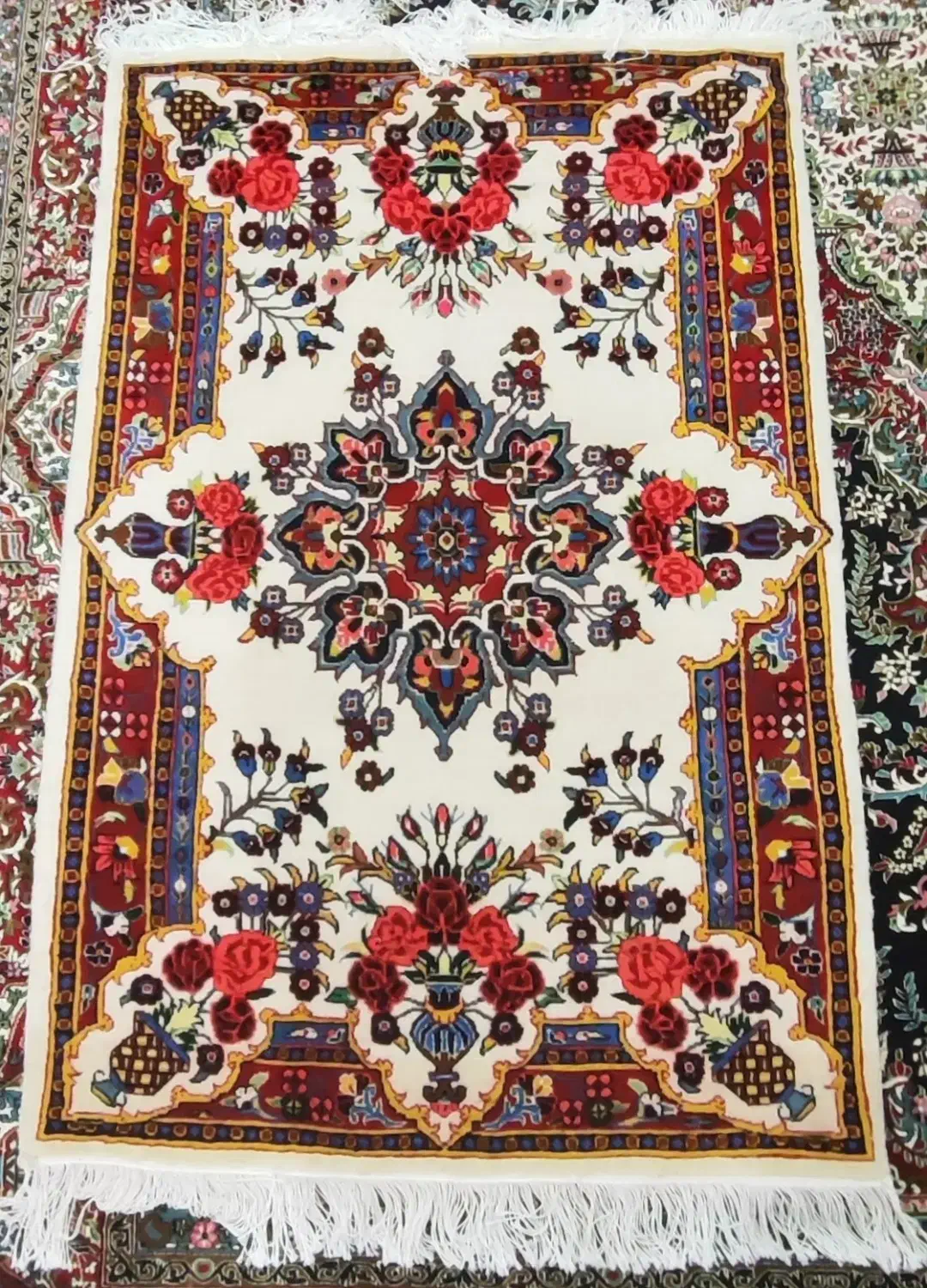 فرش دست بافت|فرش|بروجرد, |دیوار