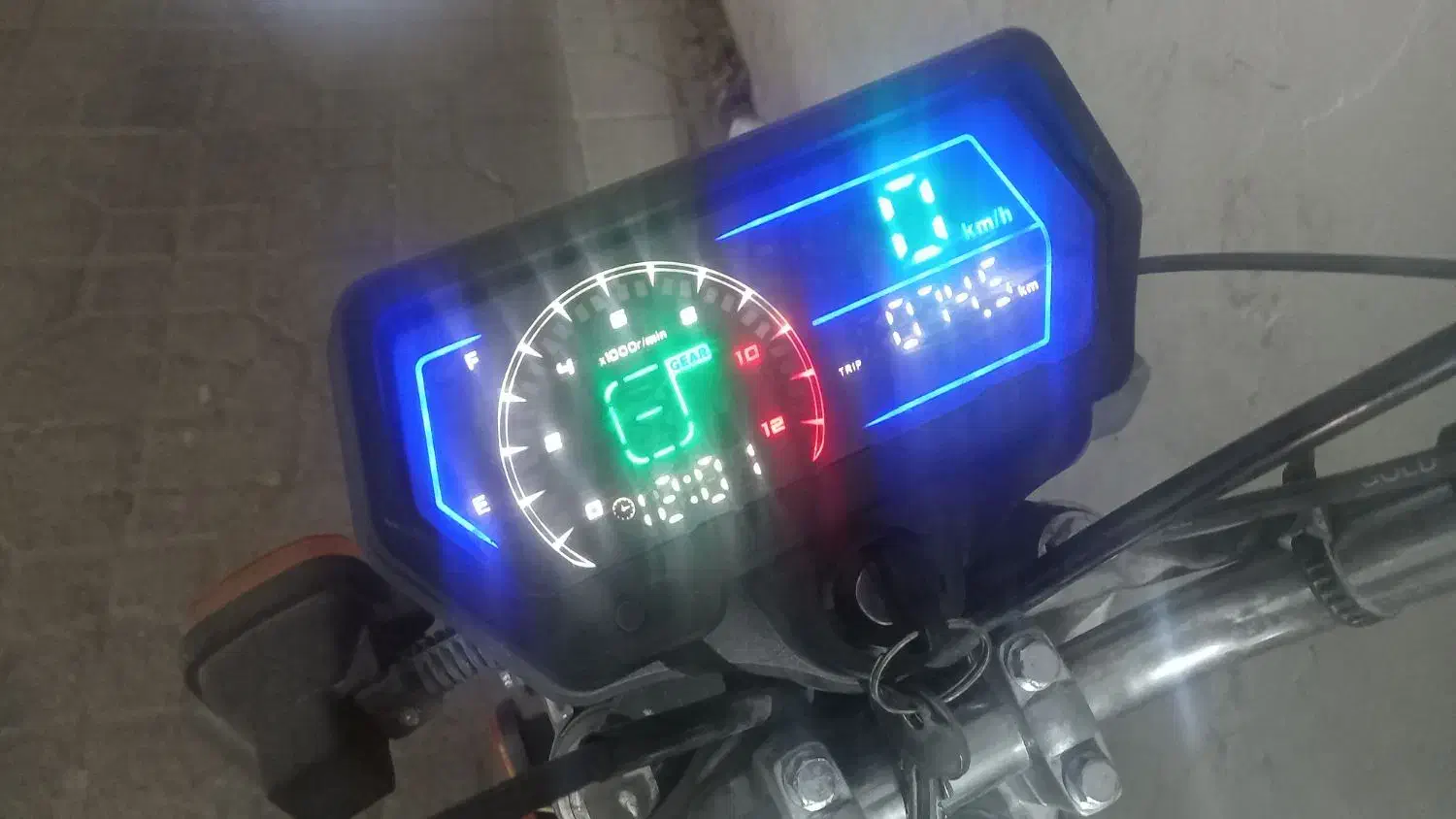 موتور 125 کویر|موتورسیکلت|شاهین‌شهر, خانه کارگر|دیوار