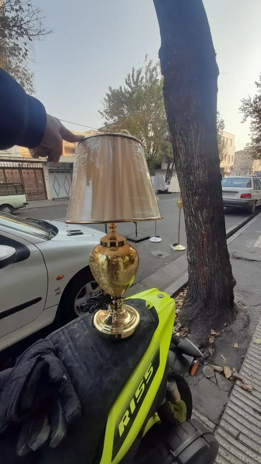 اباژو های کنار سالنی رومیزی|چراغ خواب و آباژور|تهران, اتابک|دیوار