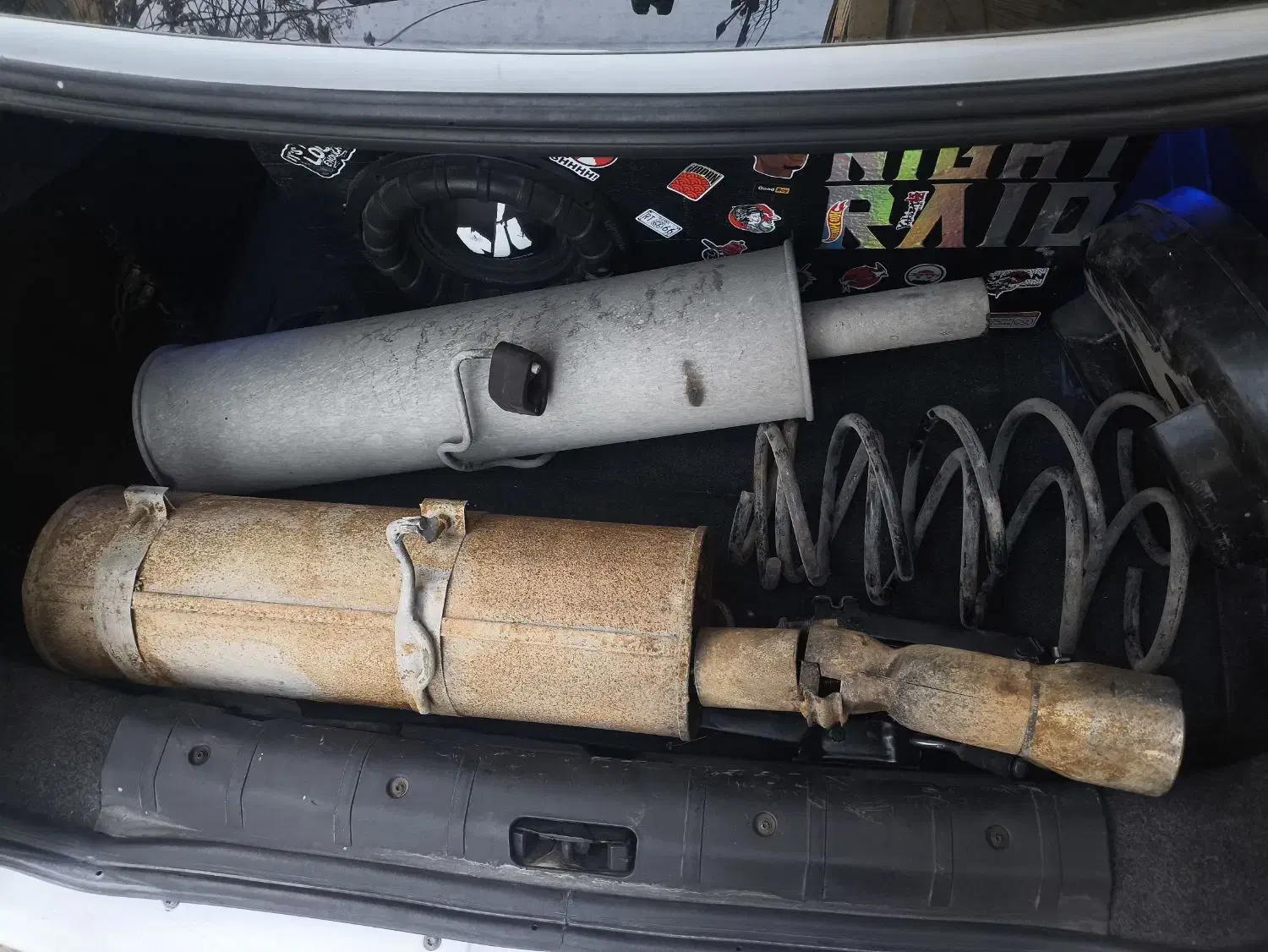 دوتا منبع اگزوز با صدای دلنواز|قطعات یدکی و لوازم جانبی|تبریز, |دیوار