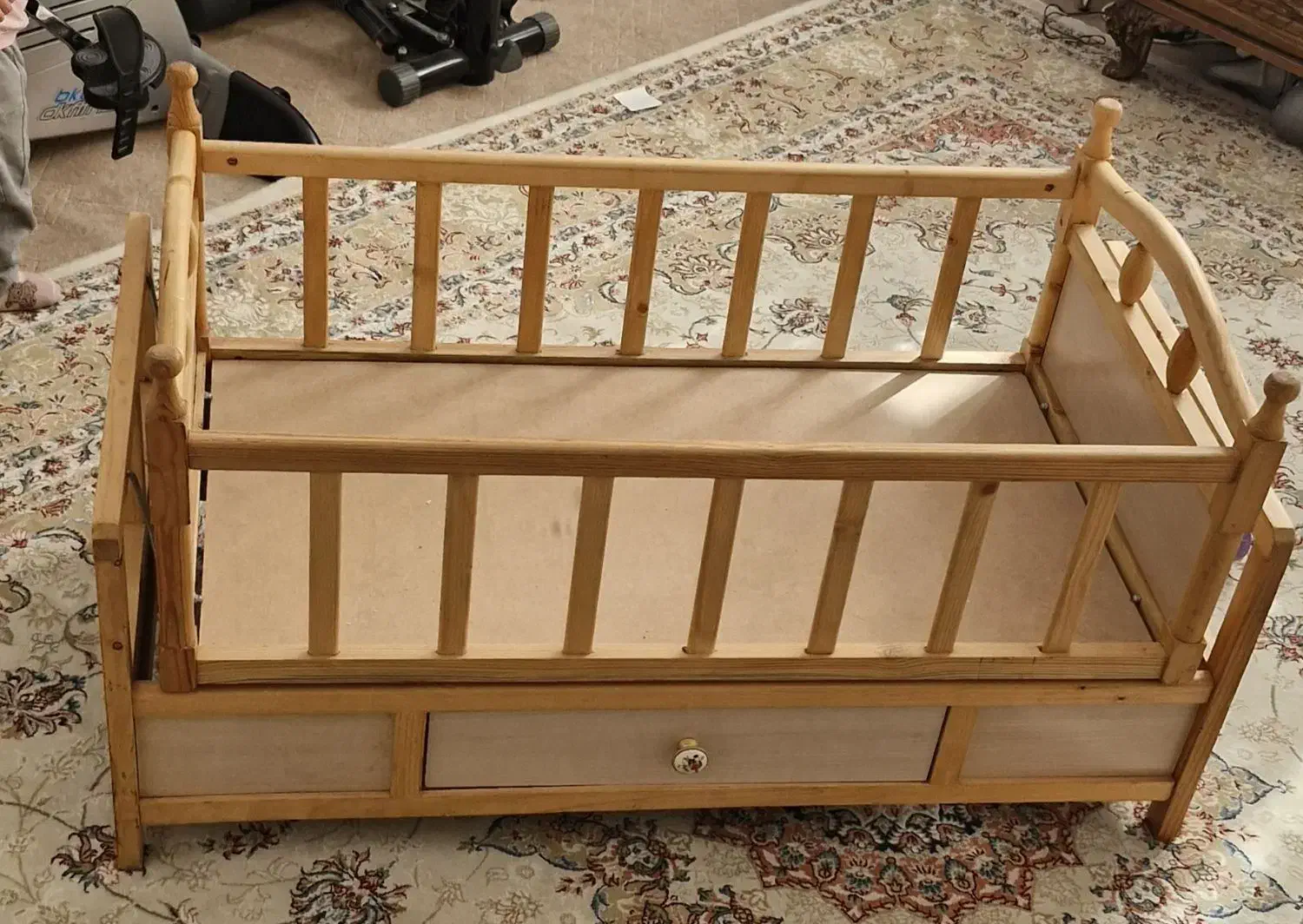 گهواره چوبی|تخت و صندلی بچه|پاکدشت, پاکدشت (مامازند)|دیوار