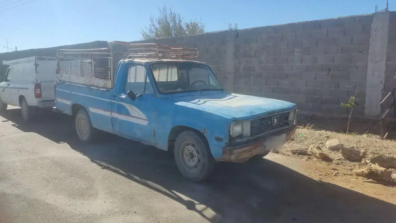 مزدا ۱۶۰۰ مدل ۱۳۶۲ کوهبنان|خودرو سواری و وانت|کوهبنان, |دیوار