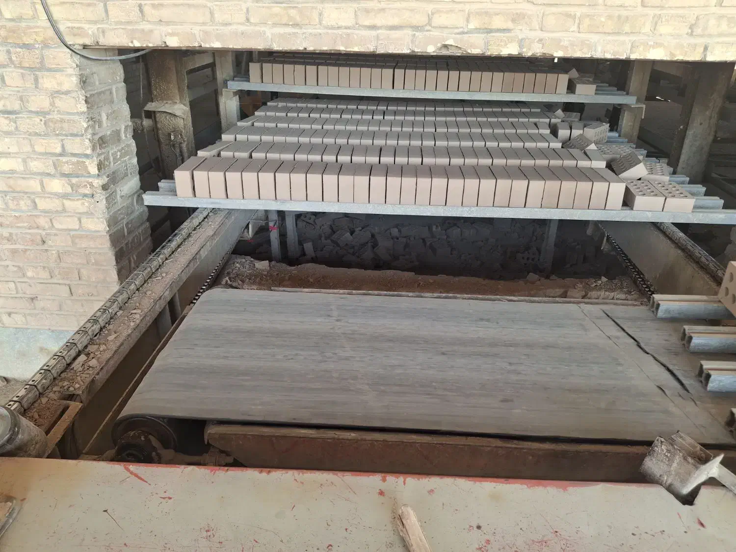 آجر درجه یک دارای نشان استاندارد بدون واسطه|مصالح و تجهیزات ساختمان|دزفول, |دیوار