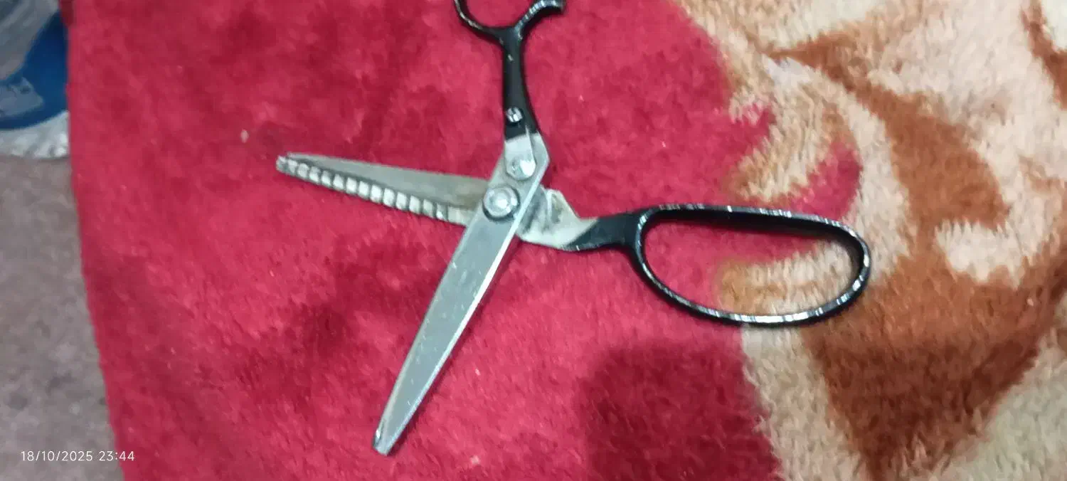 قیچی برش پارچه اصل ژاپن|لوازم خیاطی و بافتنی|ری, دیلمان|دیوار