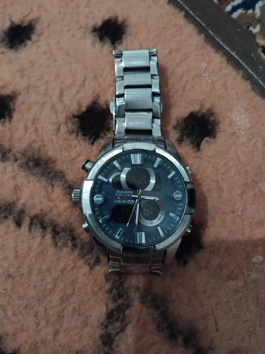 ساعت مچی|ساعت|بروجرد, |دیوار