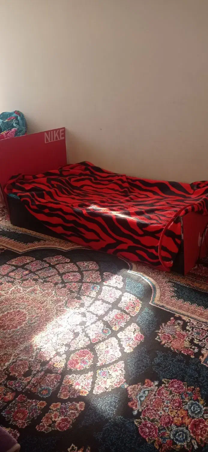 کمد و میز آرایش تخت خواب|تخت و سرویس خواب|الیگودرز, |دیوار