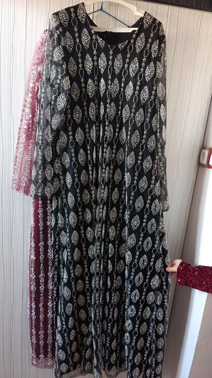 پیراهن مجلسی|لباس|صوفیان, |دیوار