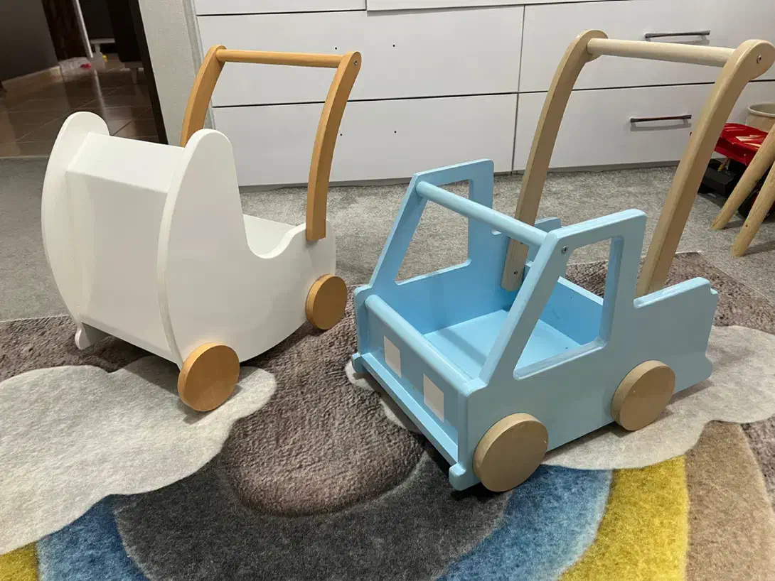 واکر چوبی کودک|اسباب و اثاث بچه|شیراز, شهرک گلستان|دیوار