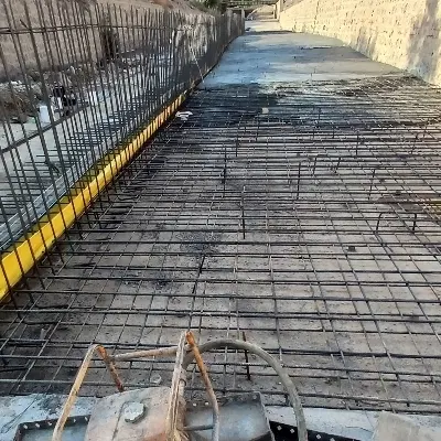 نیروی کار آرماتور بندی و قالب بندی|استخدام معماری، عمران و ساختمانی|تهران, ظهیرآباد|دیوار