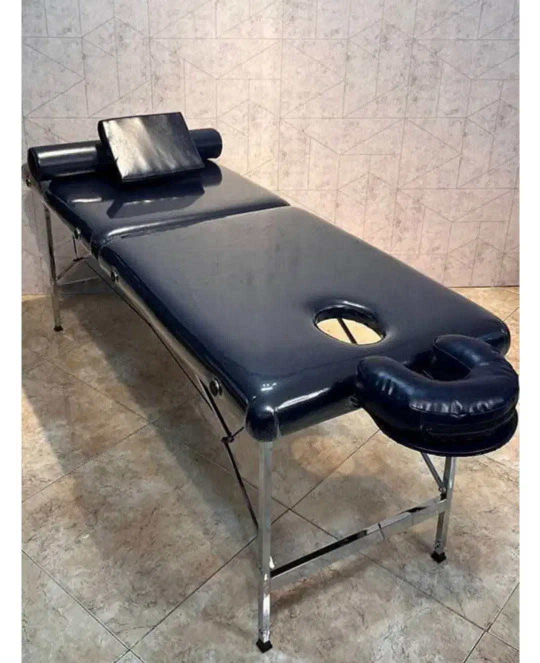 اجاره کوتاه مدت اتاق|اجارهٔ دفتر کار، اتاق اداری، مطب|اصفهان, باغ زیار|دیوار