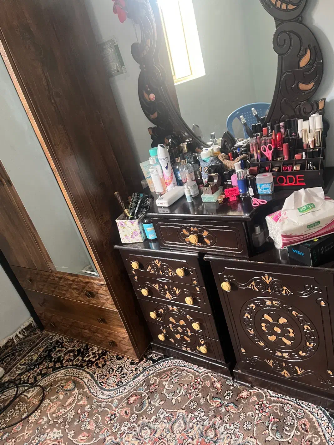 تخت و خواب دو نفره|تخت و سرویس خواب|جیرفت, |دیوار