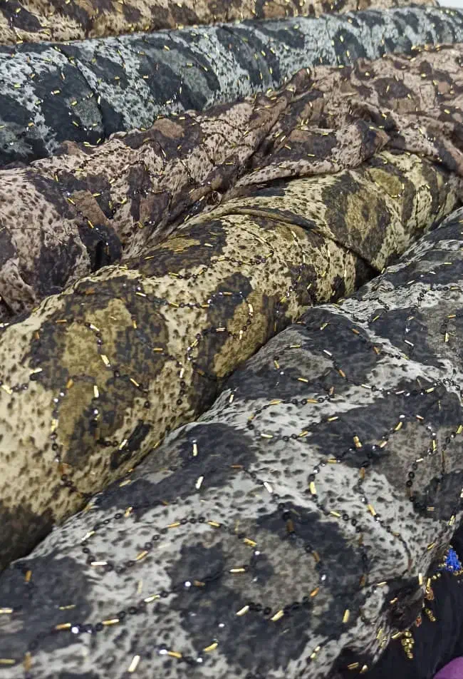 حریر پلنکی ملیله کاری شده گرم بالا|لباس|سقز, |دیوار