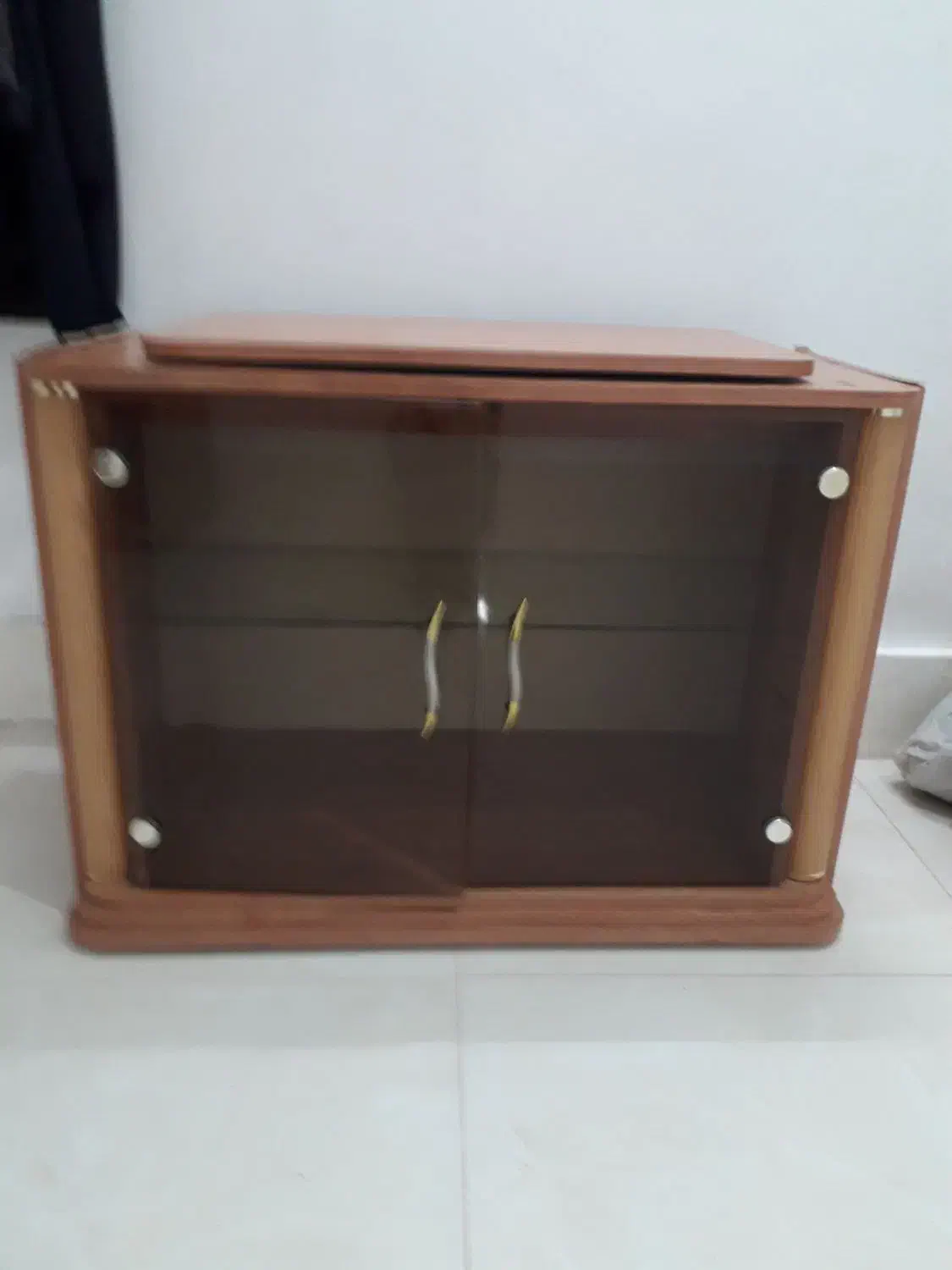 یک عدد میز تلویزیون و دراور موجوده|جاکفشی، کمد، دراور|سبزوار, هویزه|دیوار