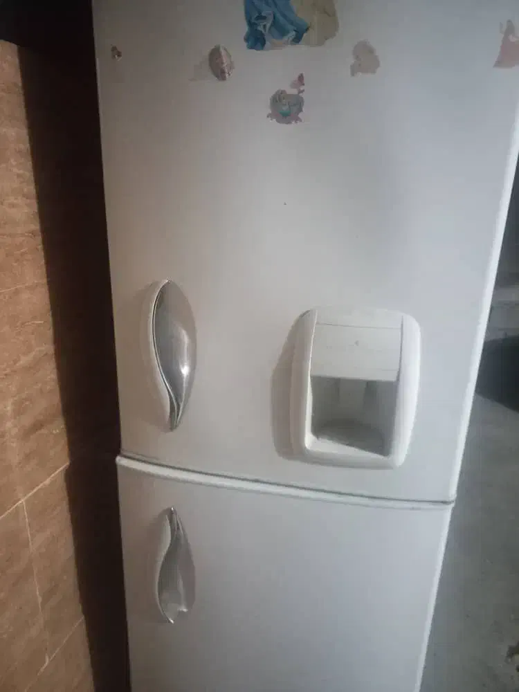 تعمیر یخچال و فریزر و آب سردکن و آبگرم کن|خدمات پیشه و مهارت|مسجد سلیمان, |دیوار