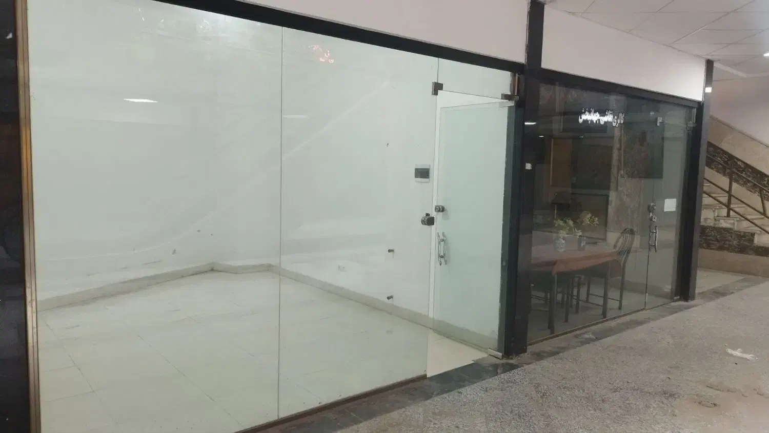 اجاره ۱باب مغازه ۱۴متری در پاساژ آتیه (مراغه)|اجارهٔ مغازه و غرفه|مراغه, |دیوار