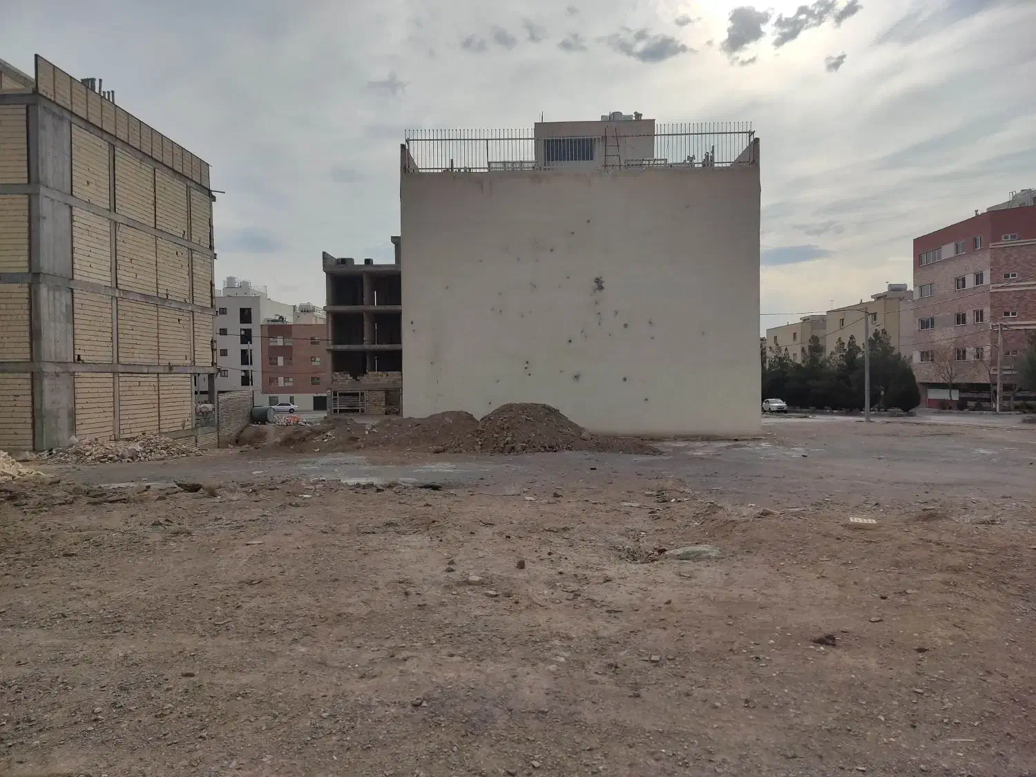 زمین شهرک روشن شهر|فروش زمین و ملک کلنگی|اصفهان, شهرک زاینده رود|دیوار