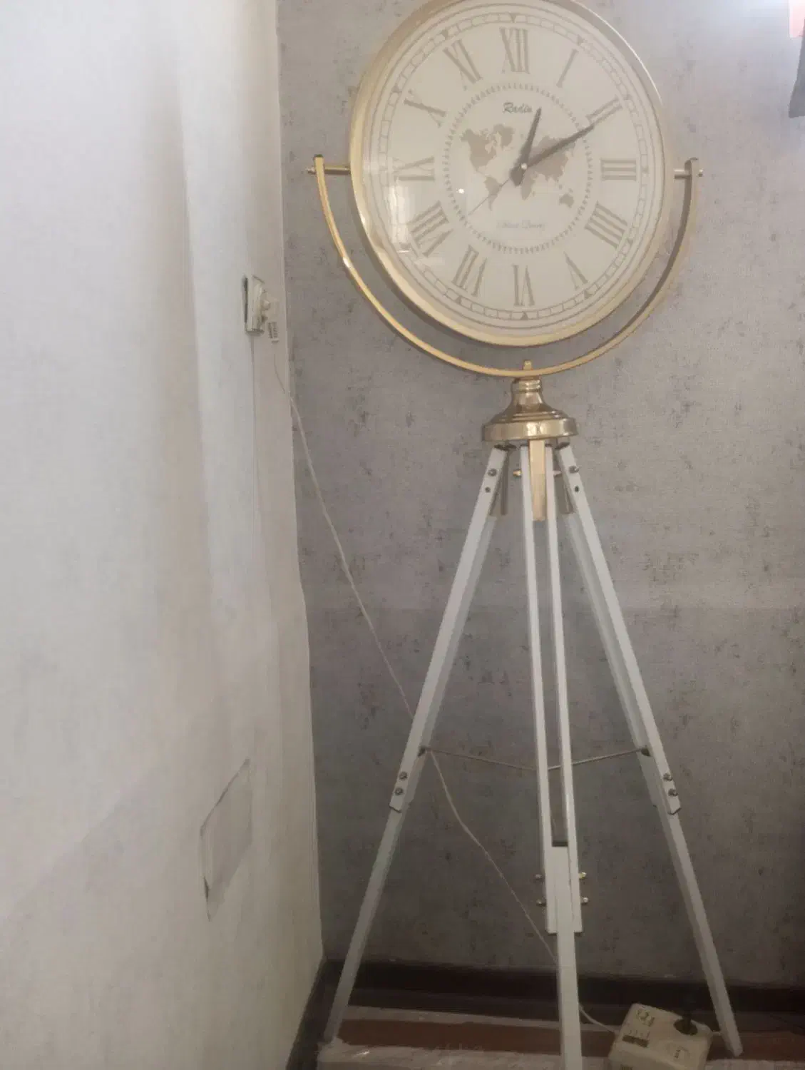 ساعت ایستاده درحدنو|ساعت دیواری و تزئینی|اصفهان, گرکان|دیوار