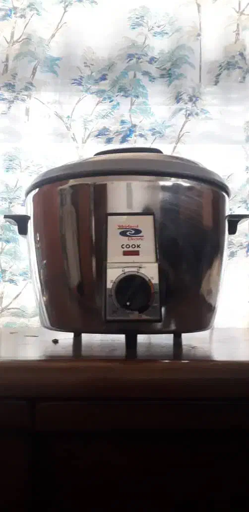 پلوپز کوک ساخت ژاپن و پله آهنی|اجاق گاز و لوازم برقی پختوپز|صحنه, |دیوار