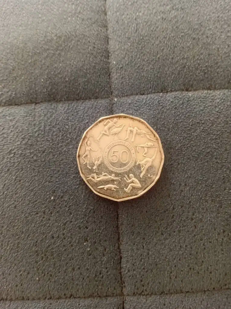 صندوقچه. قرآن. سکه. هر سه قدیمی عتیقه|کلکسیون اشیاء عتیقه|شیراز, شهرک جماران|دیوار