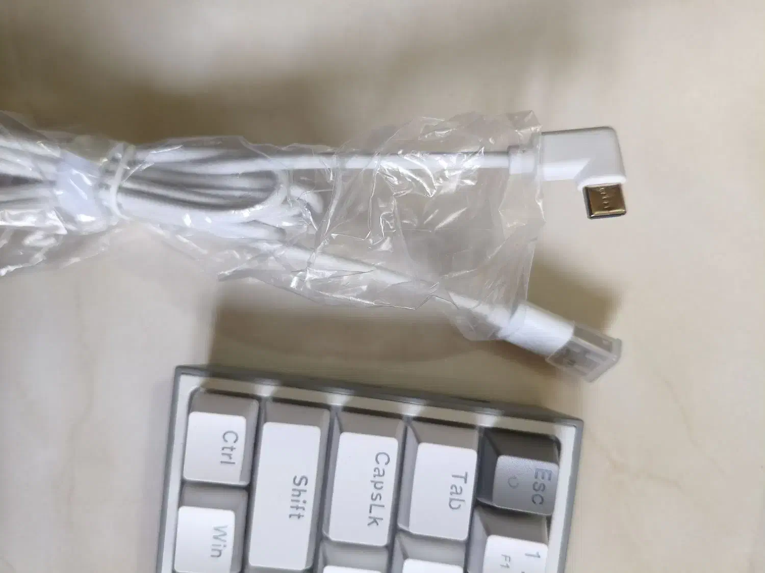 کیبورد ردراگون lena pro (۶۰درصد)|قطعات و لوازم جانبی رایانه|گرگان, |دیوار