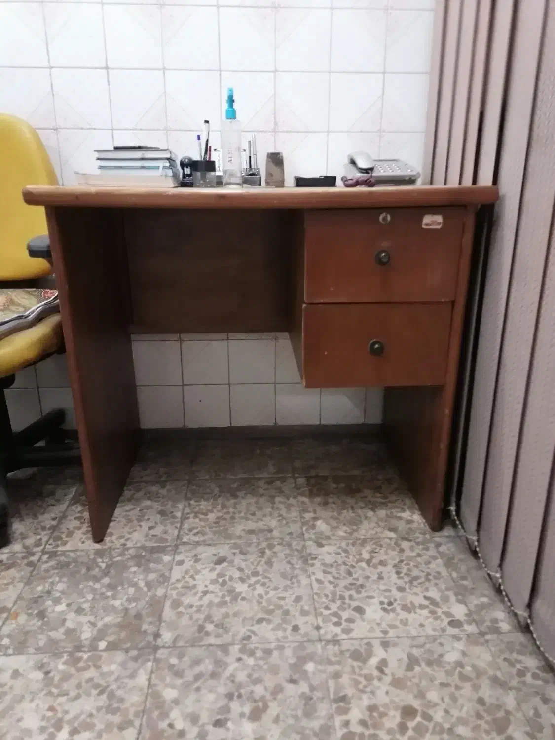 میز|لوازم التحریر|رشت, چمارسرا|دیوار