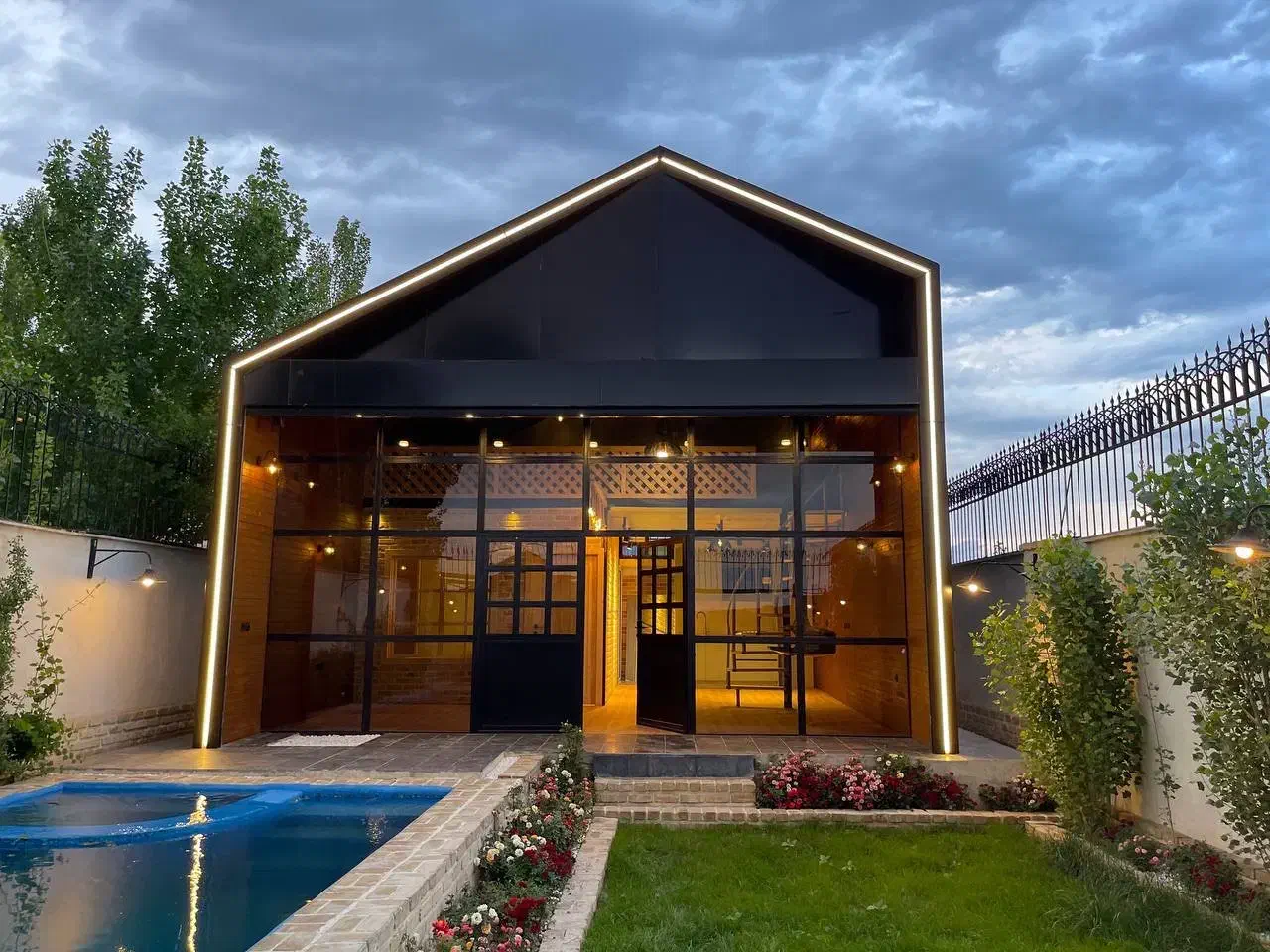 ۲۱۰مترزمین *ویلا /سهیلیه/زعفرانیه /قاسم گرجی|فروش خانه و ویلا|کرج, فاز ۳ مهرشهر|دیوار