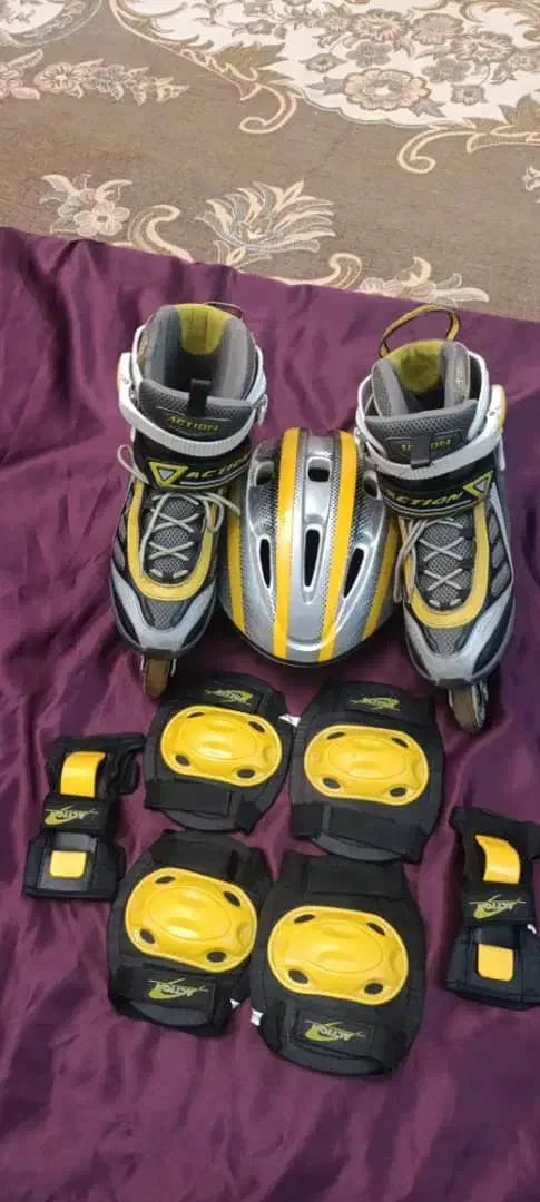 اسکیت سایز 40تا 43|دوچرخه، اسکیت، اسکوتر|محمدشهر, شهرک پیام (مهرالبرز)|دیوار