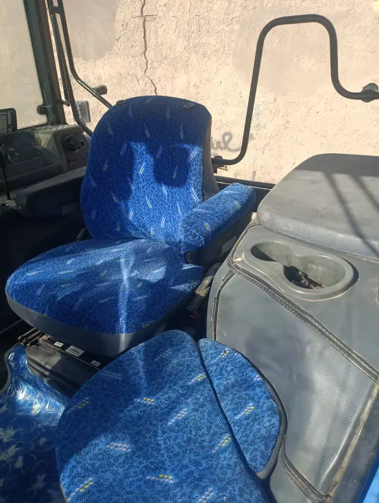 تراکتور نیوهلند|ماشینآلات صنعتی|بوئین زهرا, |دیوار