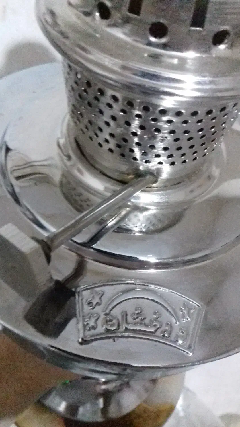 چراغ گردسوز نفتی انتیک- نو|کلکسیون اشیاء عتیقه|قم, نیروگاه|دیوار